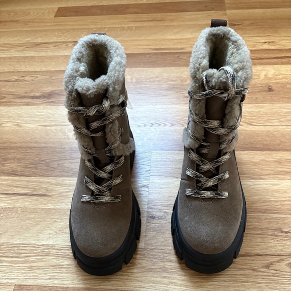 UGG women’s Brooklyn Water-Resistant Hiker Boot - Picture 8 of 12